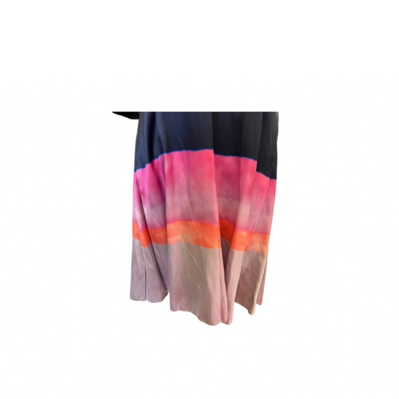 Designer NWT Dress - Picture 3 of 3